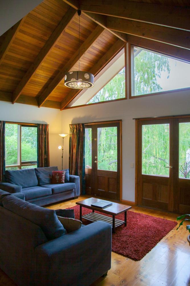 Hotel Perricoota Vines Retreat Moama Zimmer foto