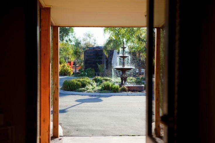 Hotel Perricoota Vines Retreat Moama Zimmer foto