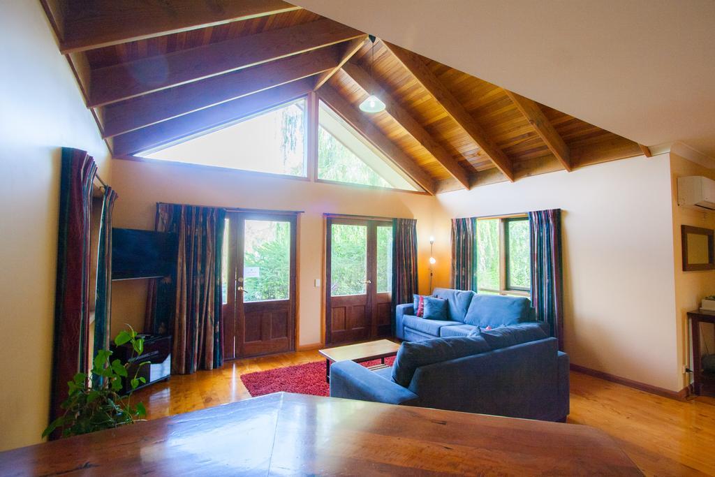 Hotel Perricoota Vines Retreat Moama Zimmer foto